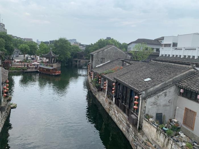 精灵的冒险之旅